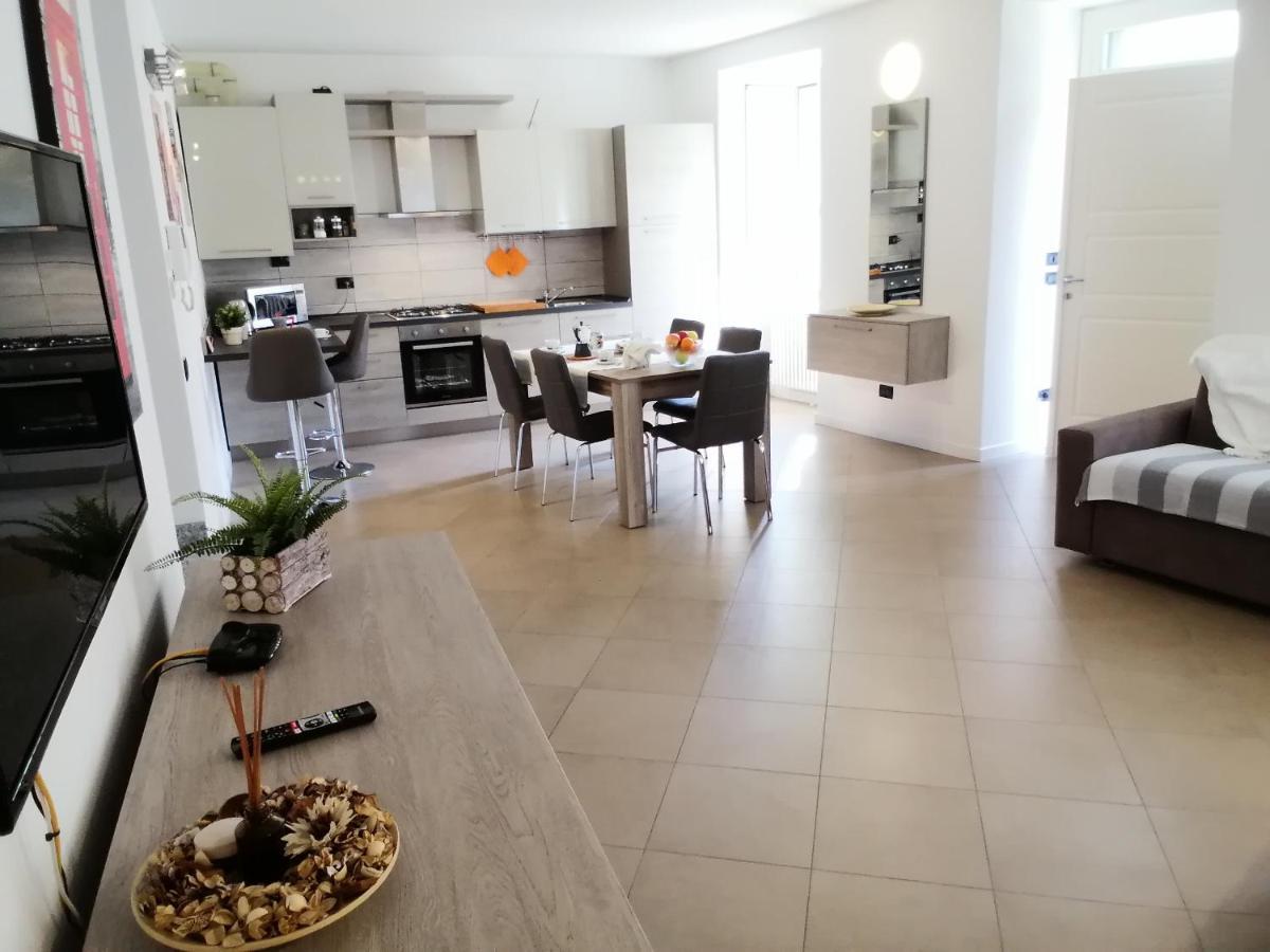 Bellagio Dreams Apt, Pool, With Private Garden, Near Lake Eksteriør bilde